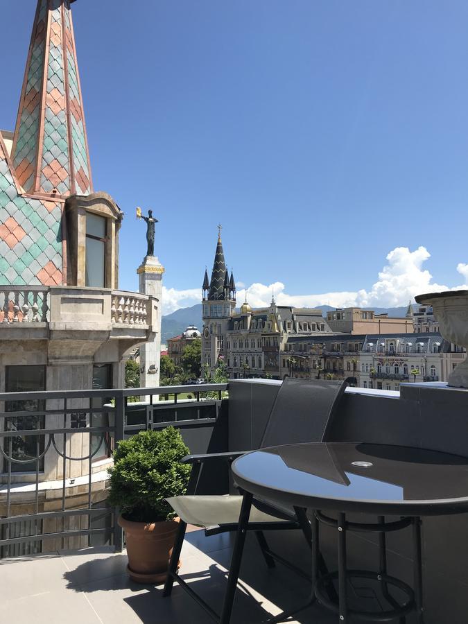 Cozy Studio On Europe Square Batumi Exterior foto